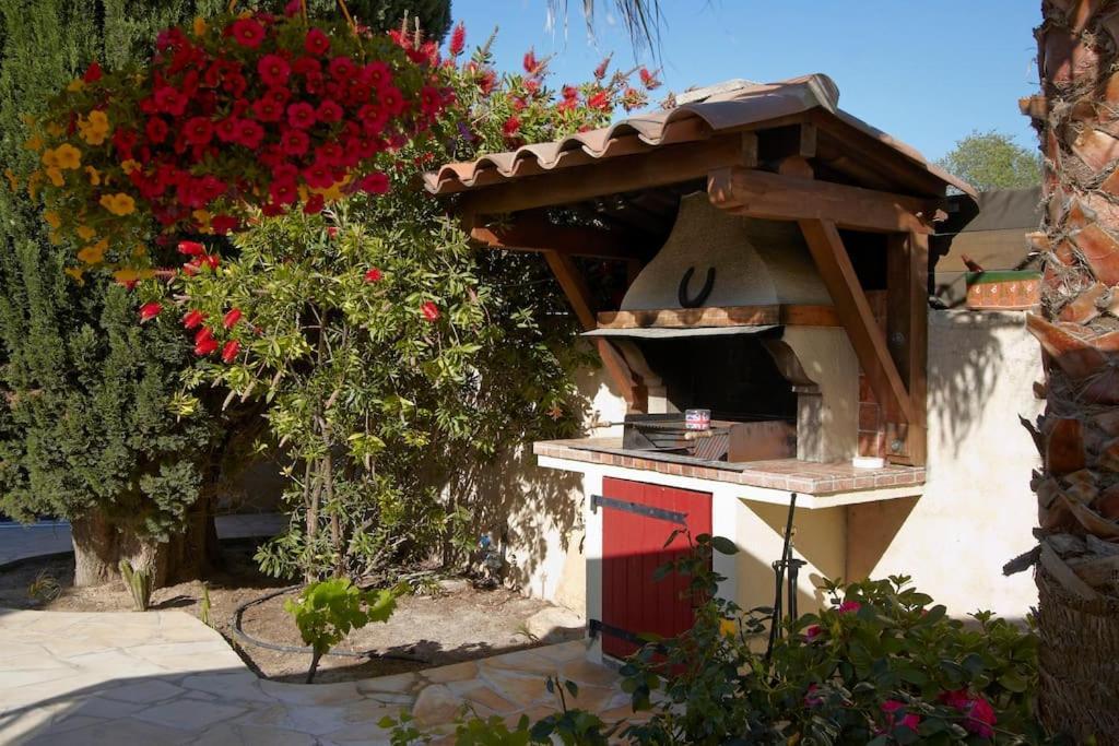 Studio Dans Villa Avec Piscine カシ エクステリア 写真